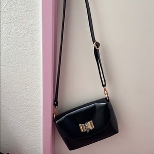 Cute bow crossbody bag